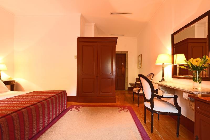 Mosteiro De 5* Guimarães